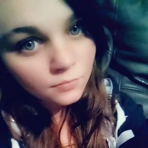 Meet your Posher, Alicia